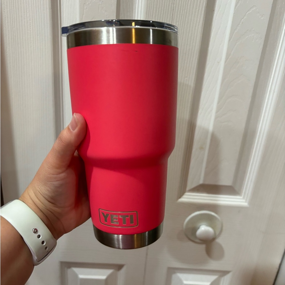 40 oz hot pink yeti cup